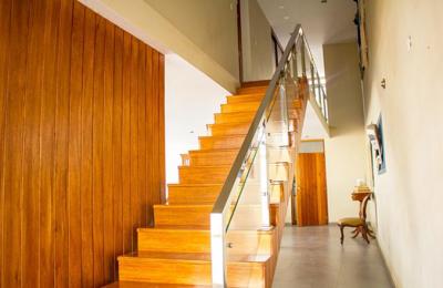 VENTA DE CASA DE 3 PISOS EN PIMENTEL